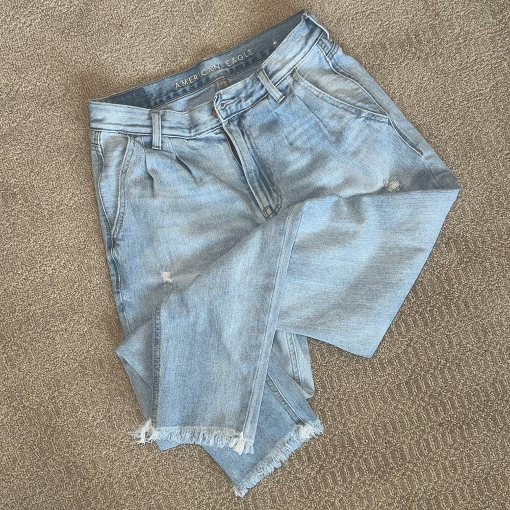 American Eagle Mom Jeans